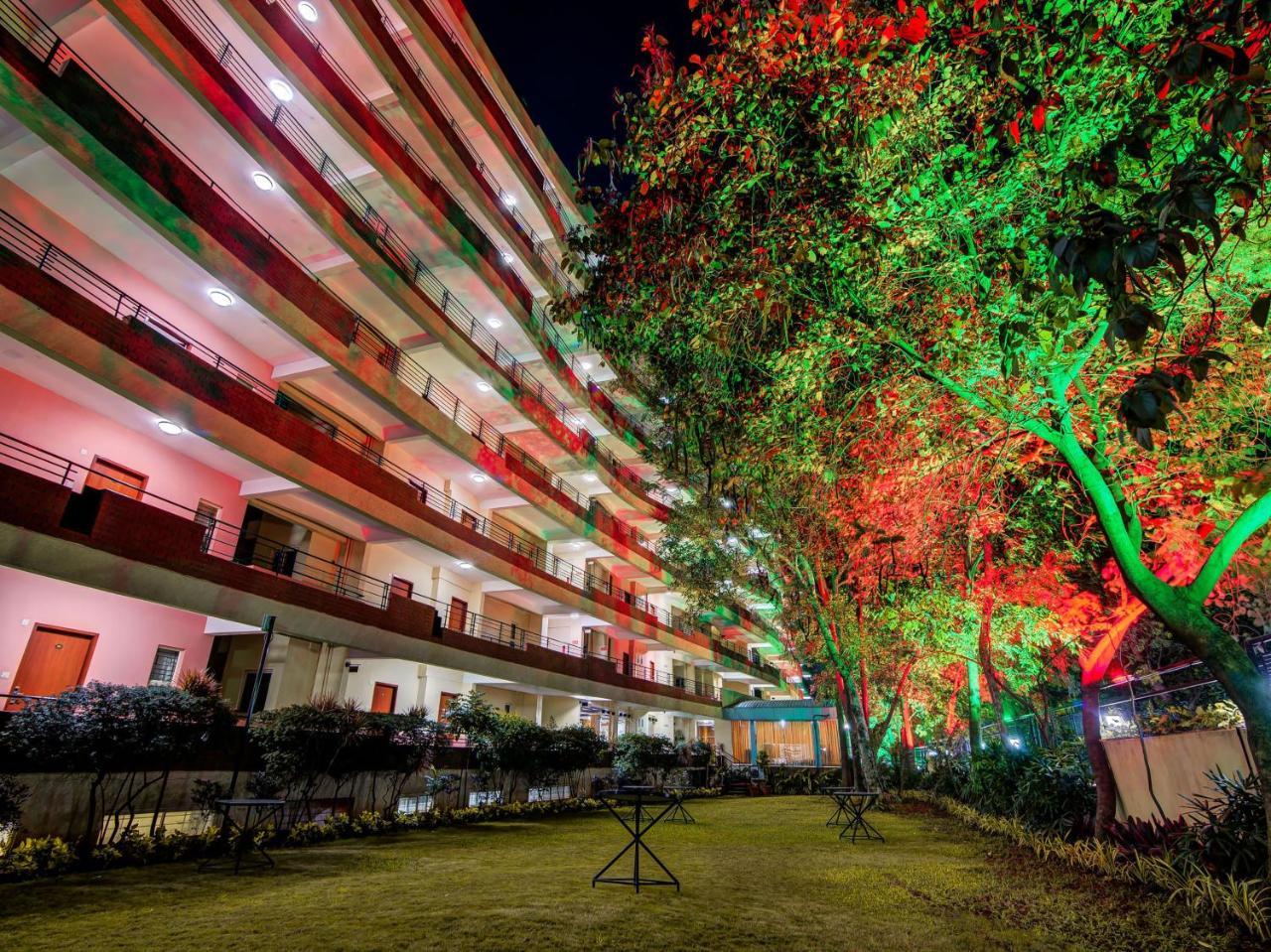 Gardeenia Comfortes Suites-Fully Vaccinated Staff Bangalore Dış mekan fotoğraf